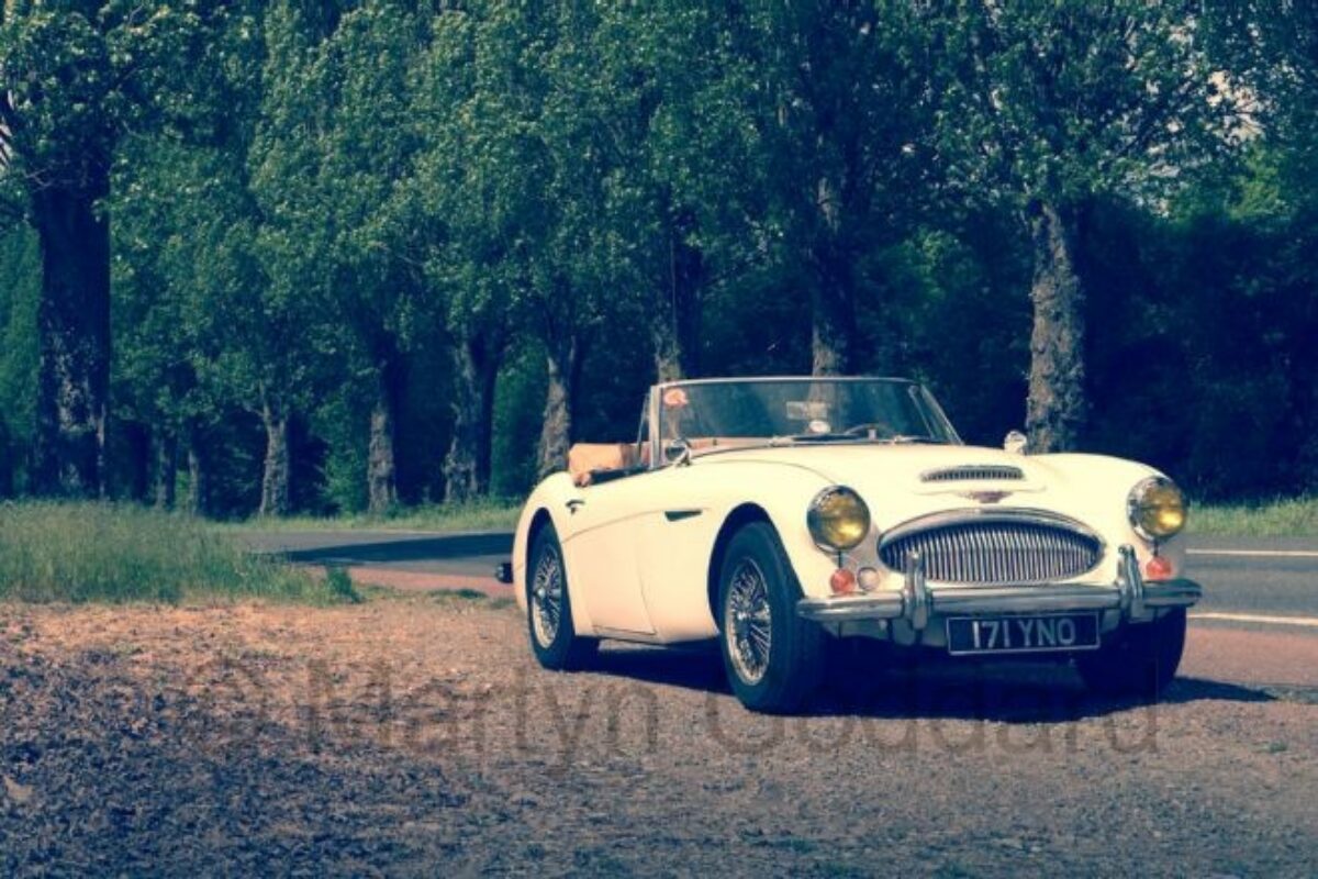 Driving an Austin Healey 3000 Mk III to Le Mans